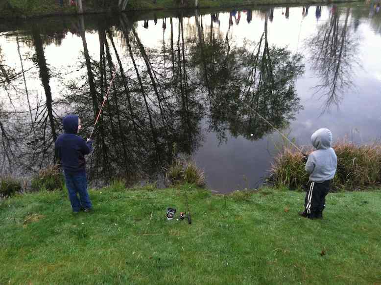 kids fishing.jpg