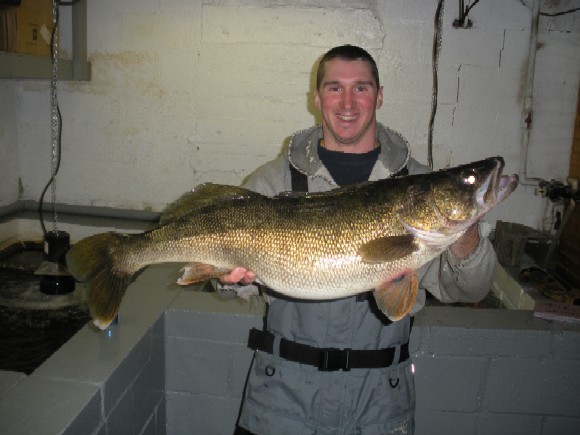 2_state_record_walleye_011.jpg